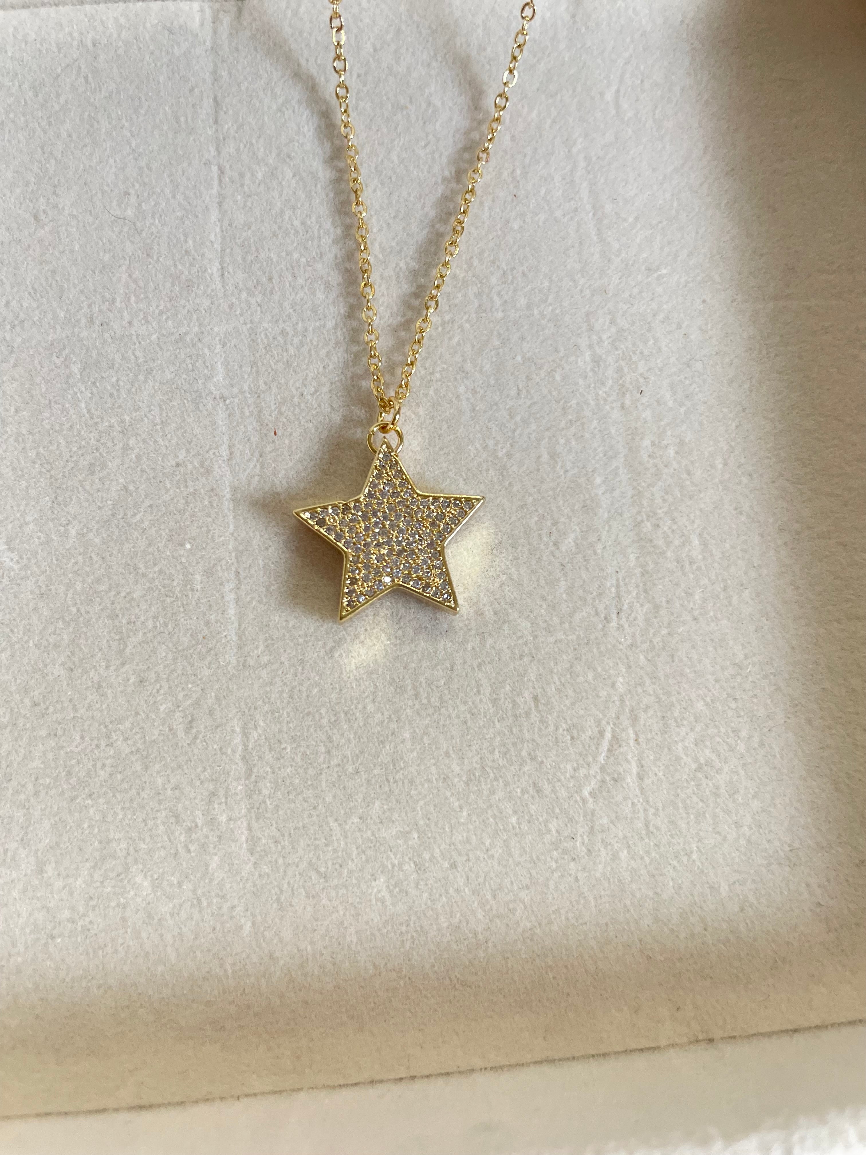 Cadena estrella blanca
